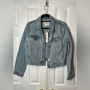 ZARA NWT Distressed Button-up Light Blue Wash Cotton Jean Jacket - Size XL